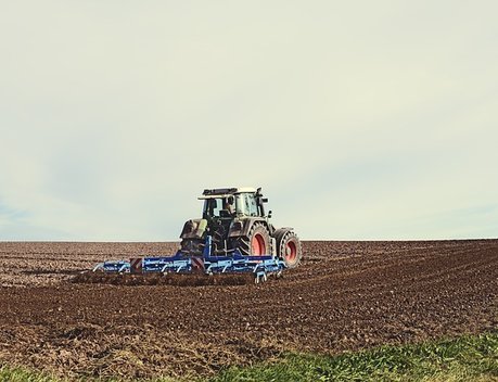 Забайкальские аграрии при поддержке регионального минсельхоза обновляют машинно-тракторный парк